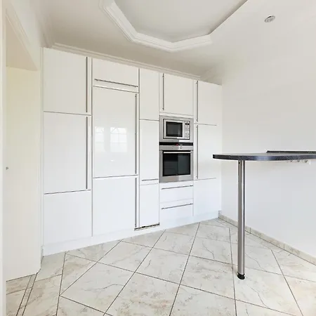 Grosszuegige Villa Mit 3 Apartments Und Garten Heinsberg (North Rhine-Westphalia)